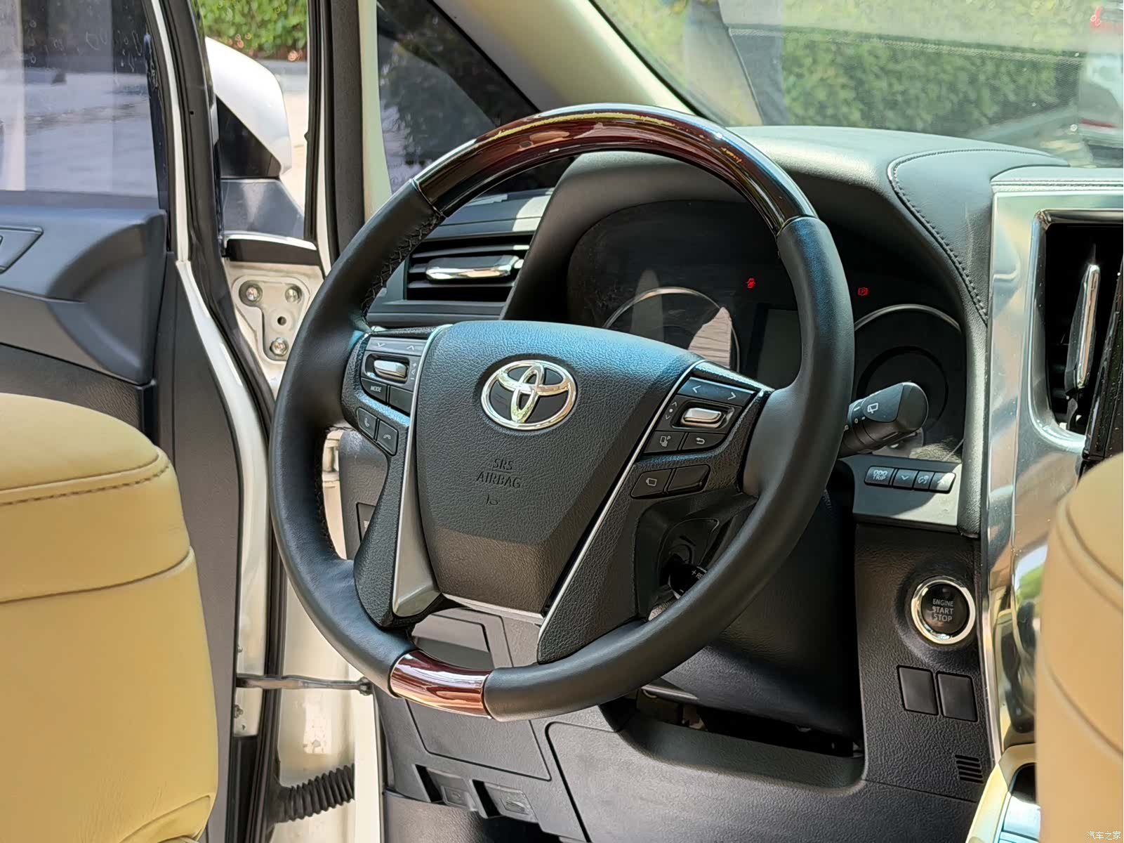 Toyota Alphard, 2016 14