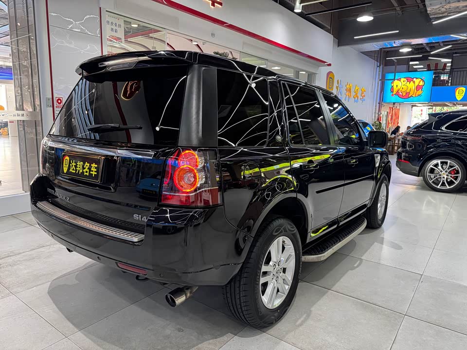 Land Rover Freelander 2