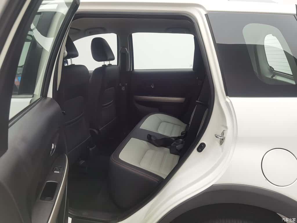 Great Wall M4, 2015 15