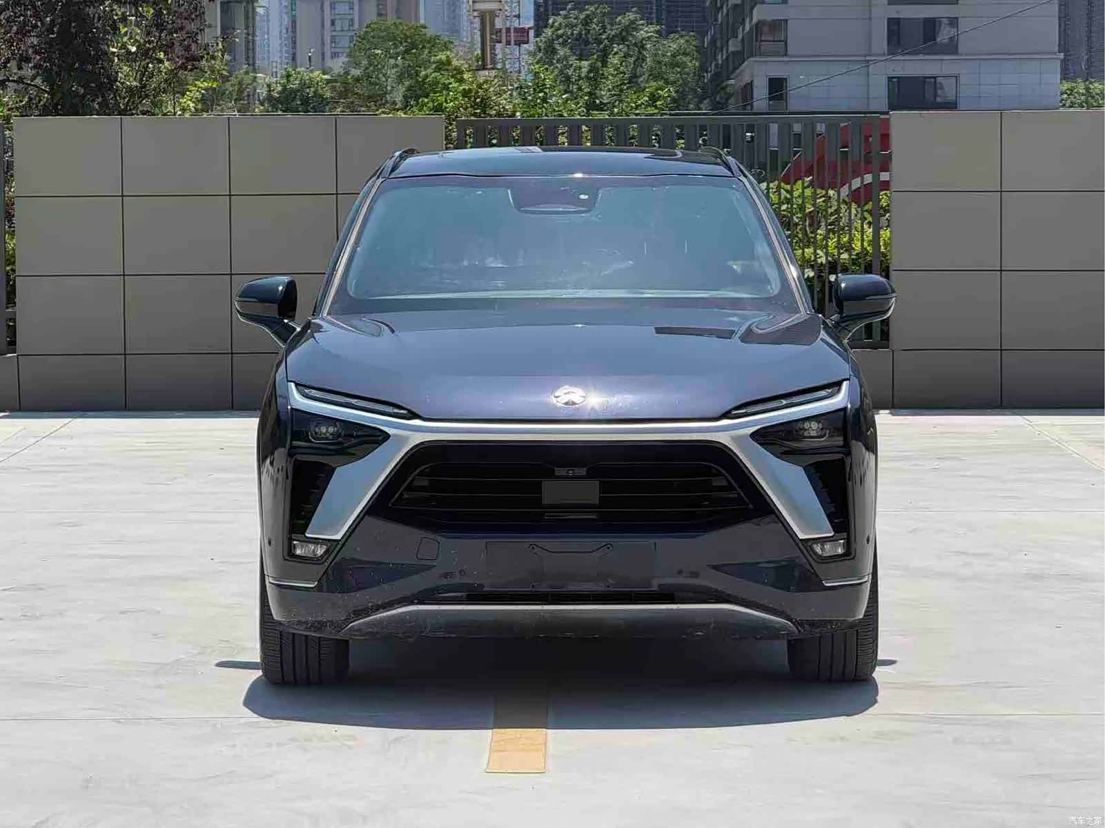 NIO ES8, 2021 1