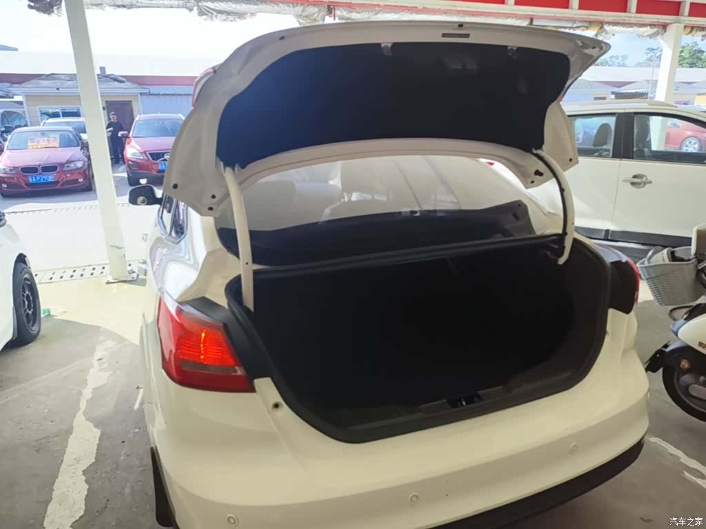 Ford Focus, 2016 19
