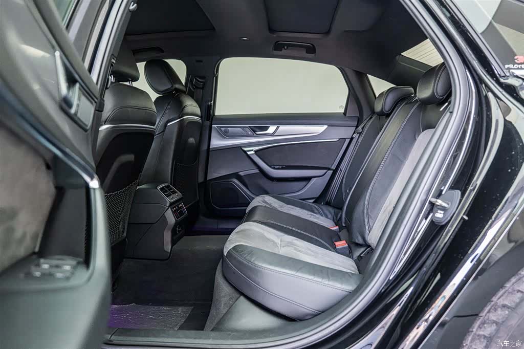 Audi A6L, 2019 13