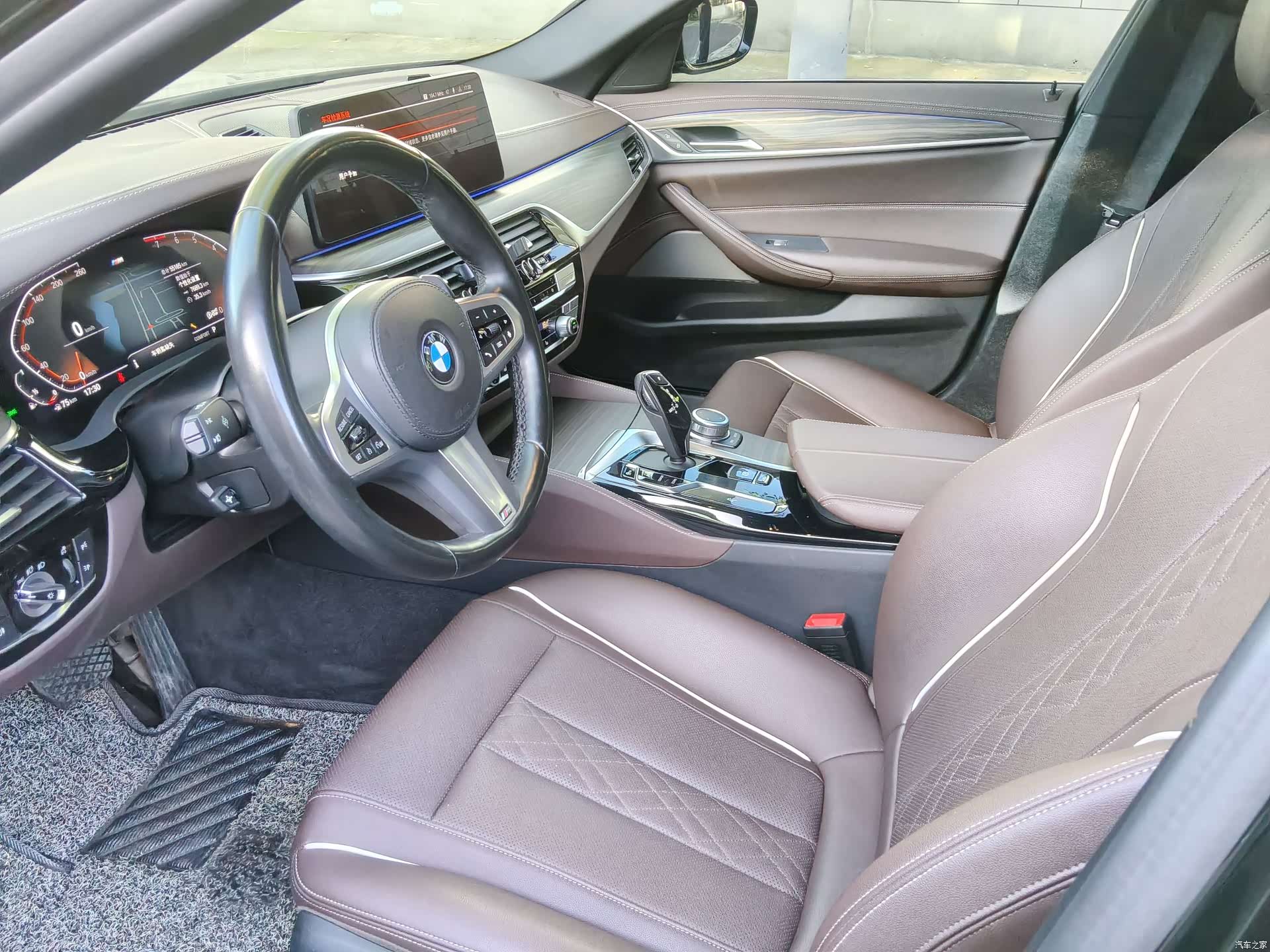 BMW 5 Series, 2022 все фото
