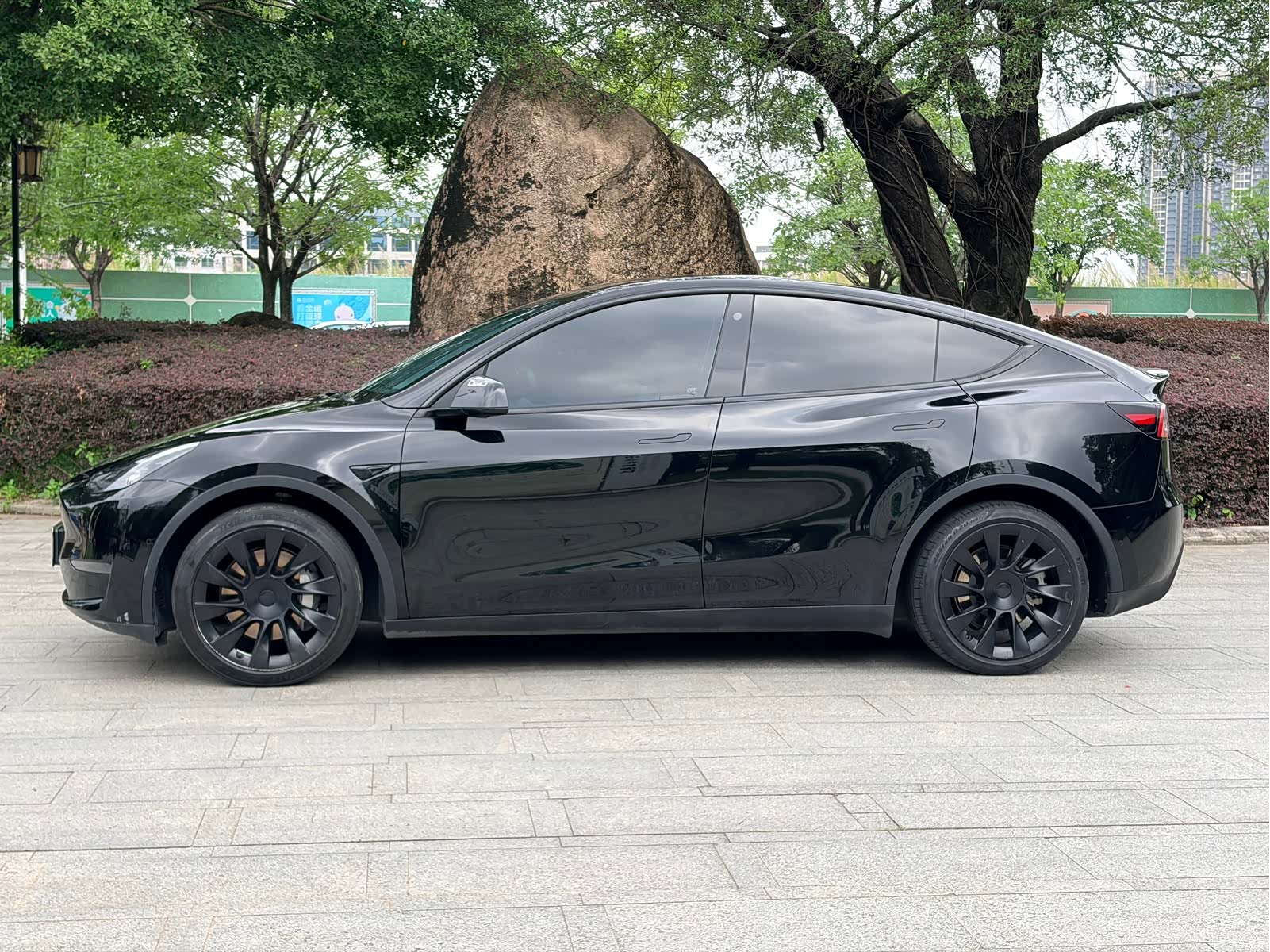 Tesla Model Y, 2021 19