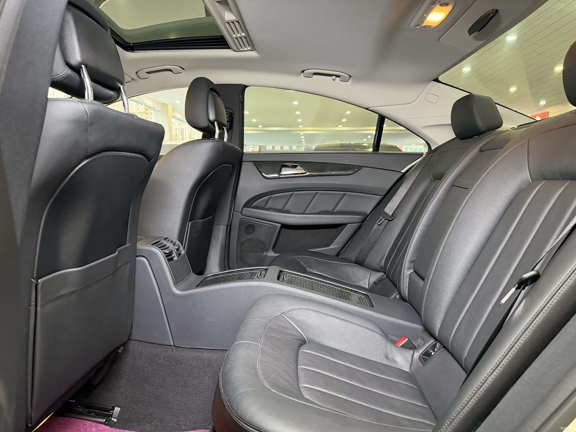Mercedes-Benz CLS, 2015 8