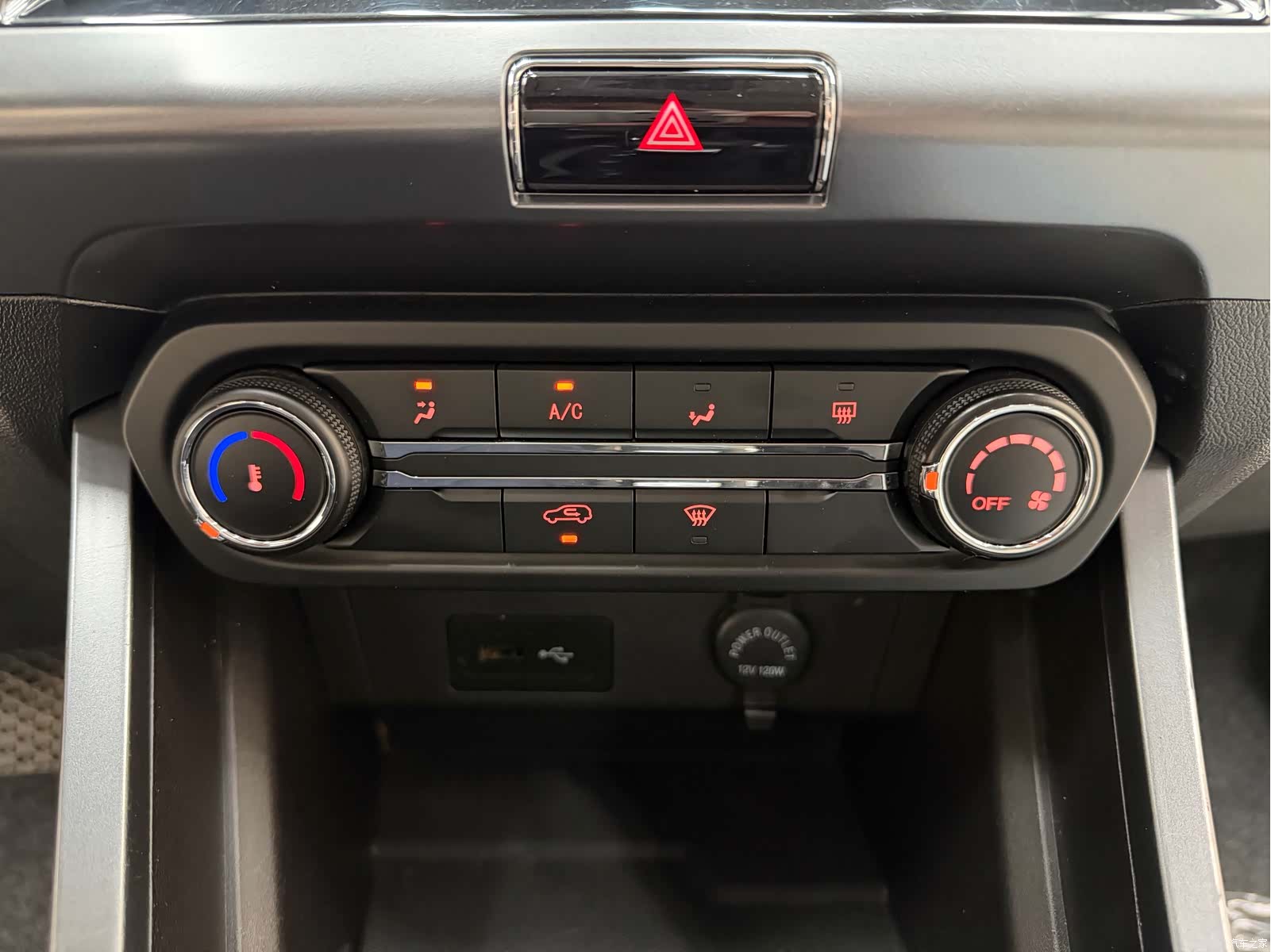 Chery 3x, 2022 16