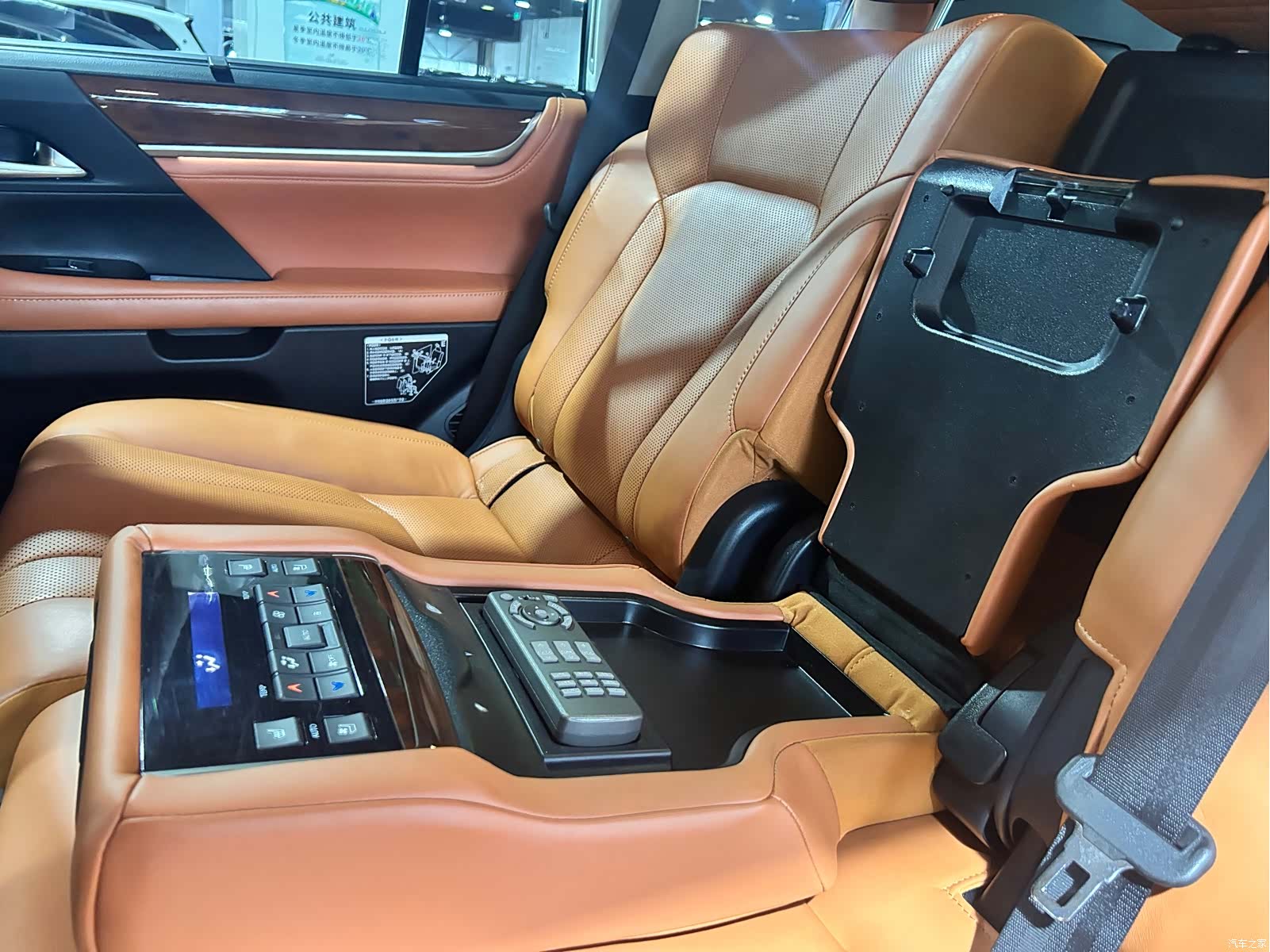 Lexus LX, 2017 17