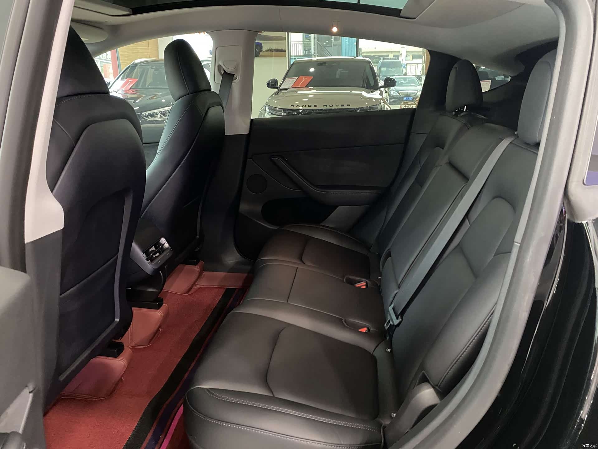 Tesla Model Y, 2023 12