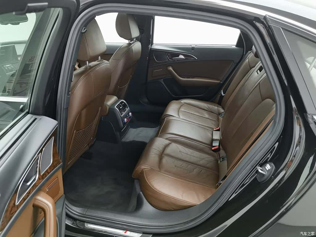 Audi A6L, 2019 15