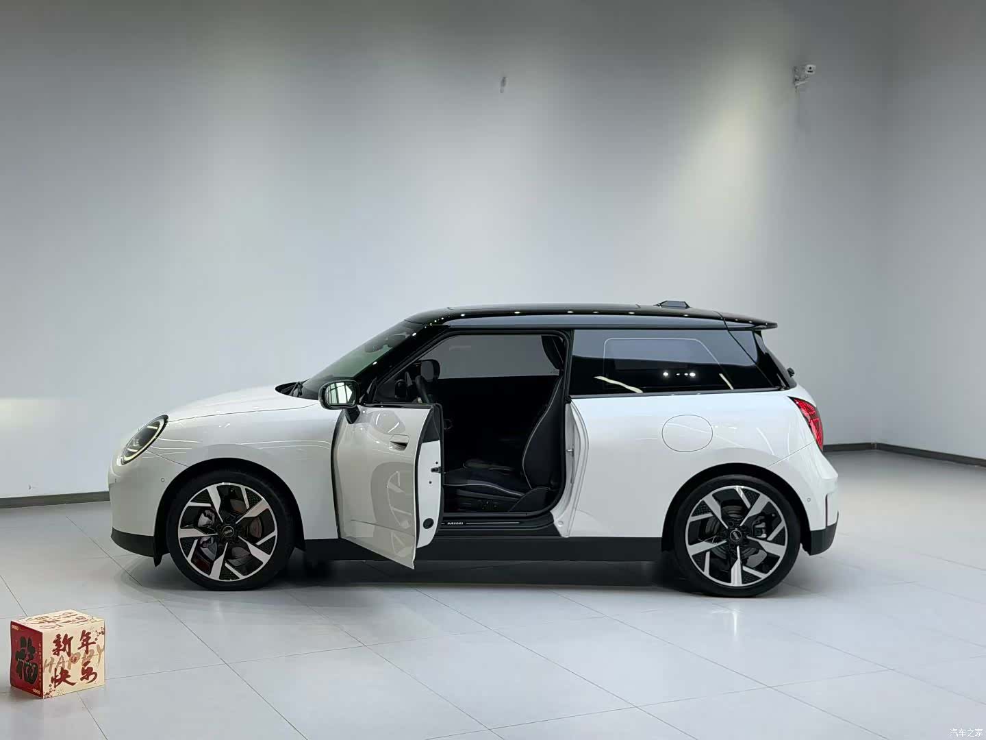 Mini Cooper, 2024 2