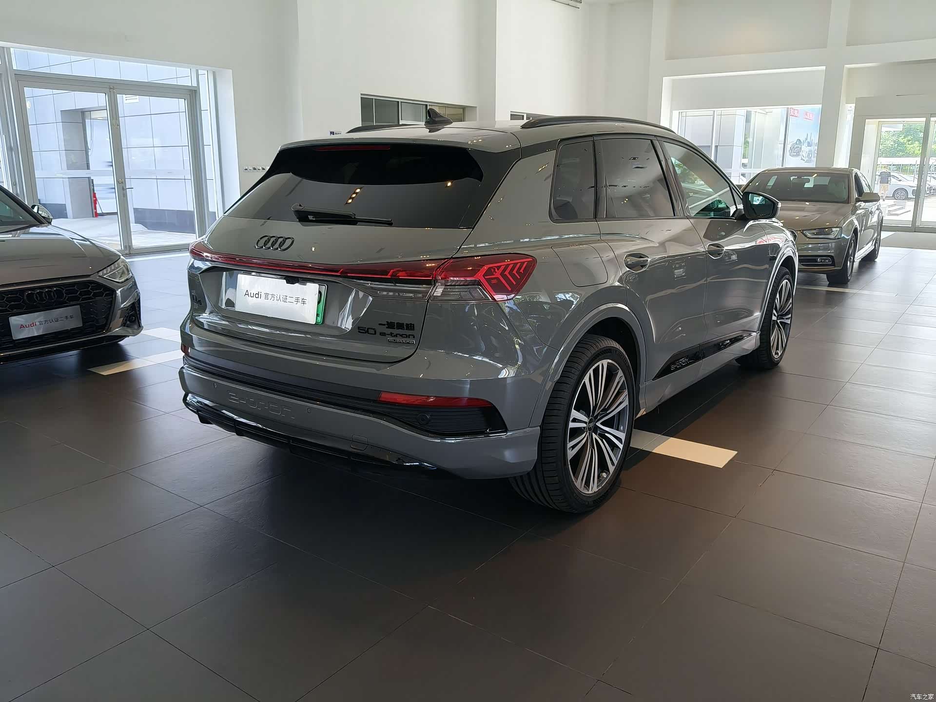 Audi Q4 e-tron, 2024 все фото