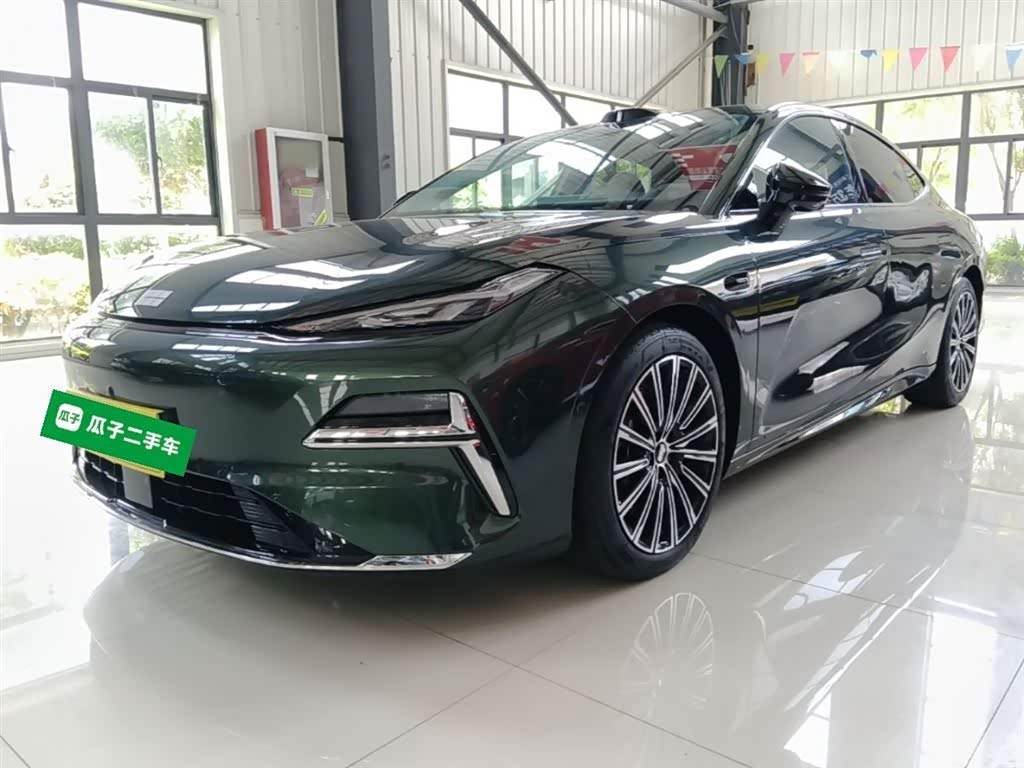 Geely Galaxy Starshine 8