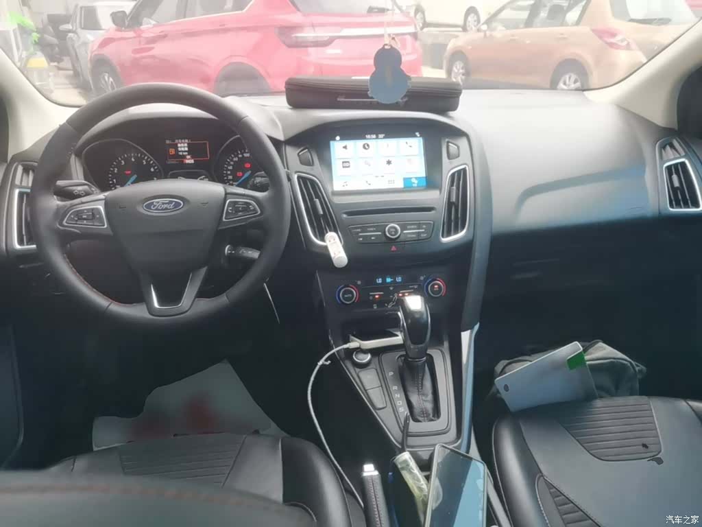 Ford Focus, 2017 10