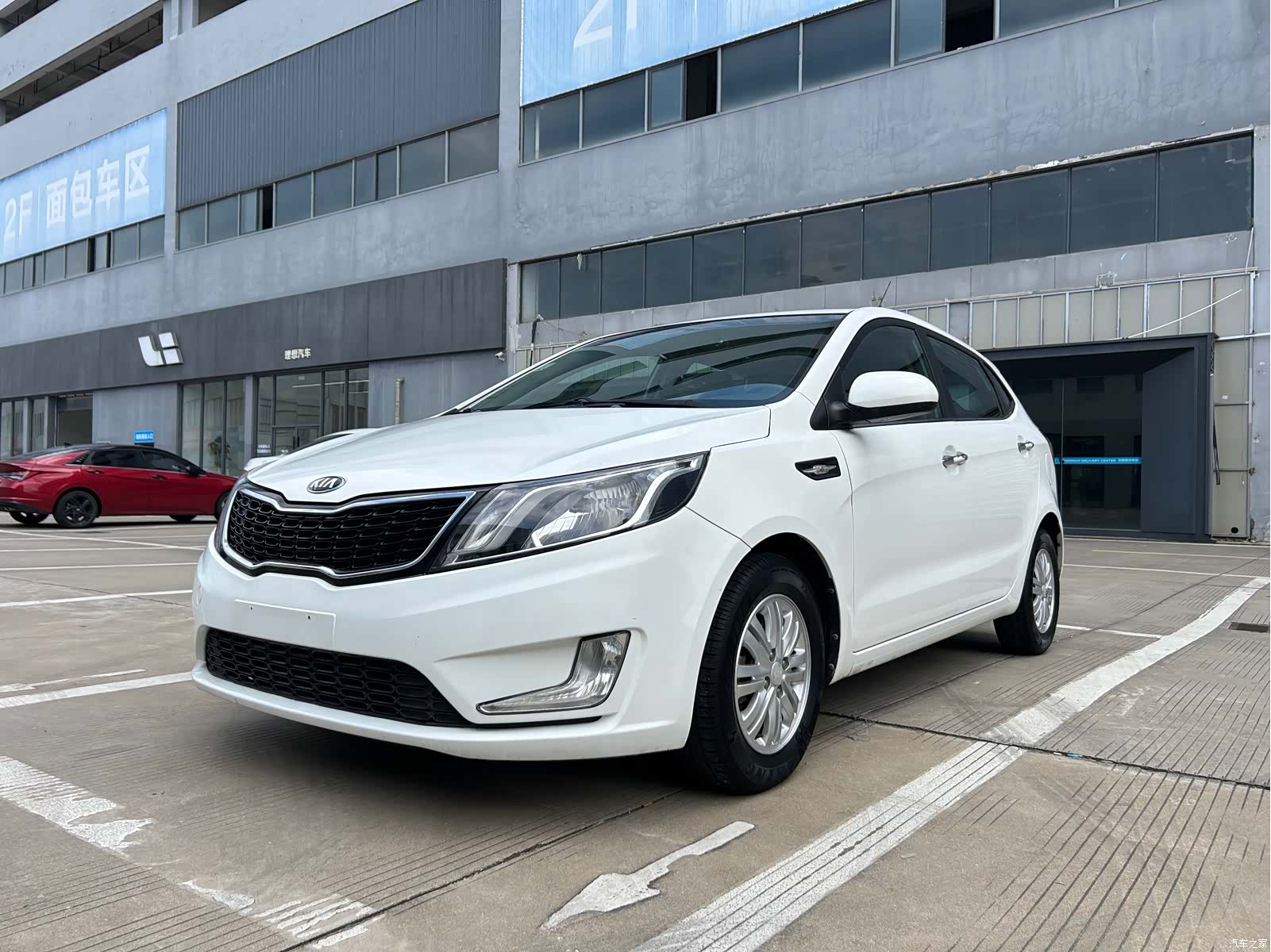 Kia K2, 2015 1