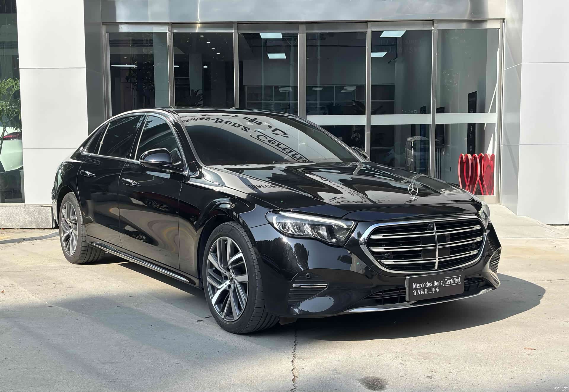 Mercedes-Benz E-Class, 2024 4