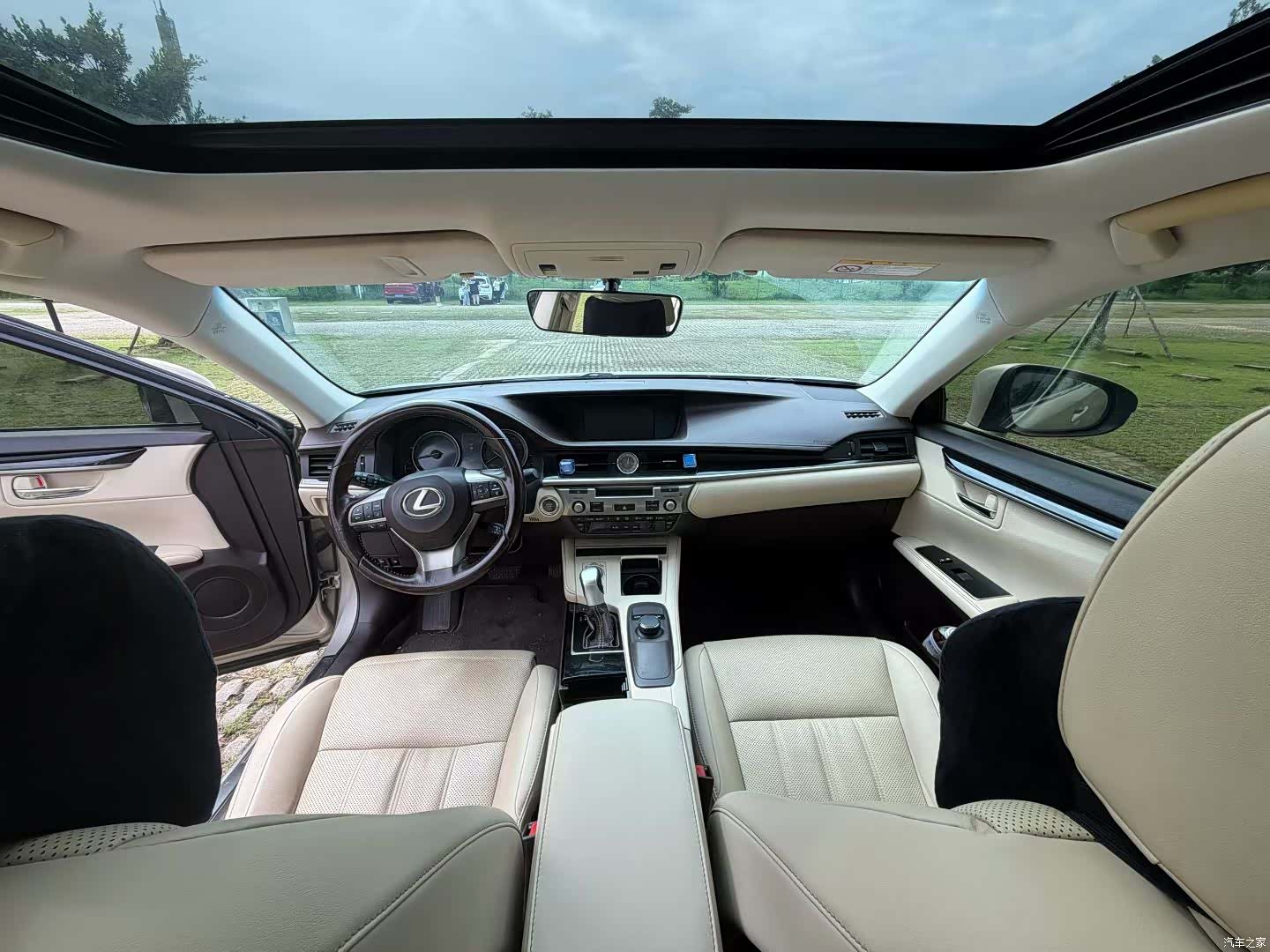 Lexus ES, 2016 все фото