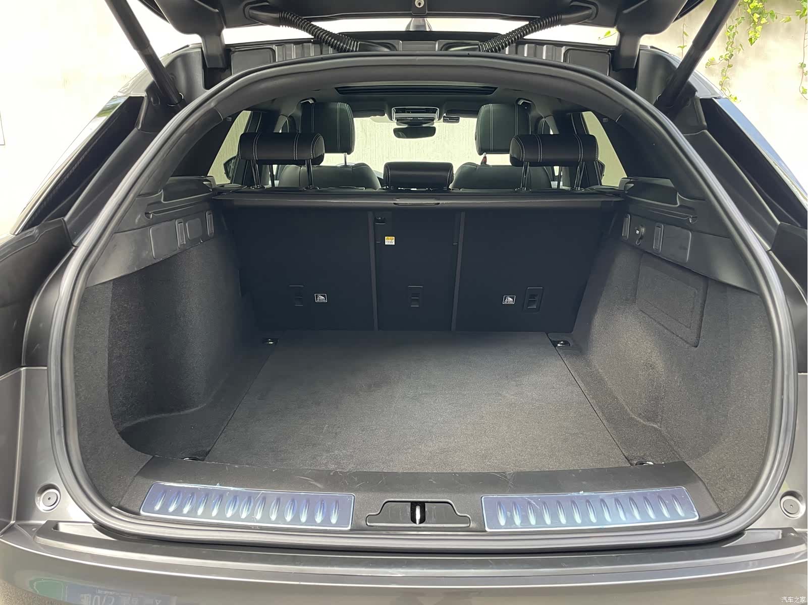 Land Rover Range Rover, 2019 19
