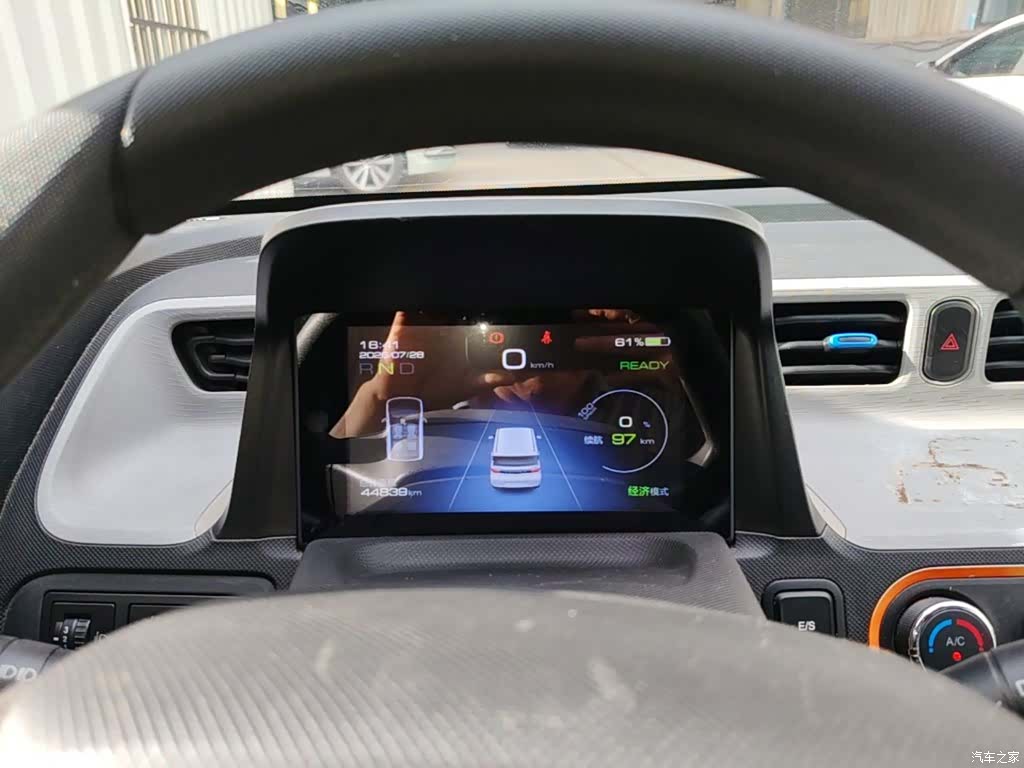 Wuling MINIEV, 2021 12