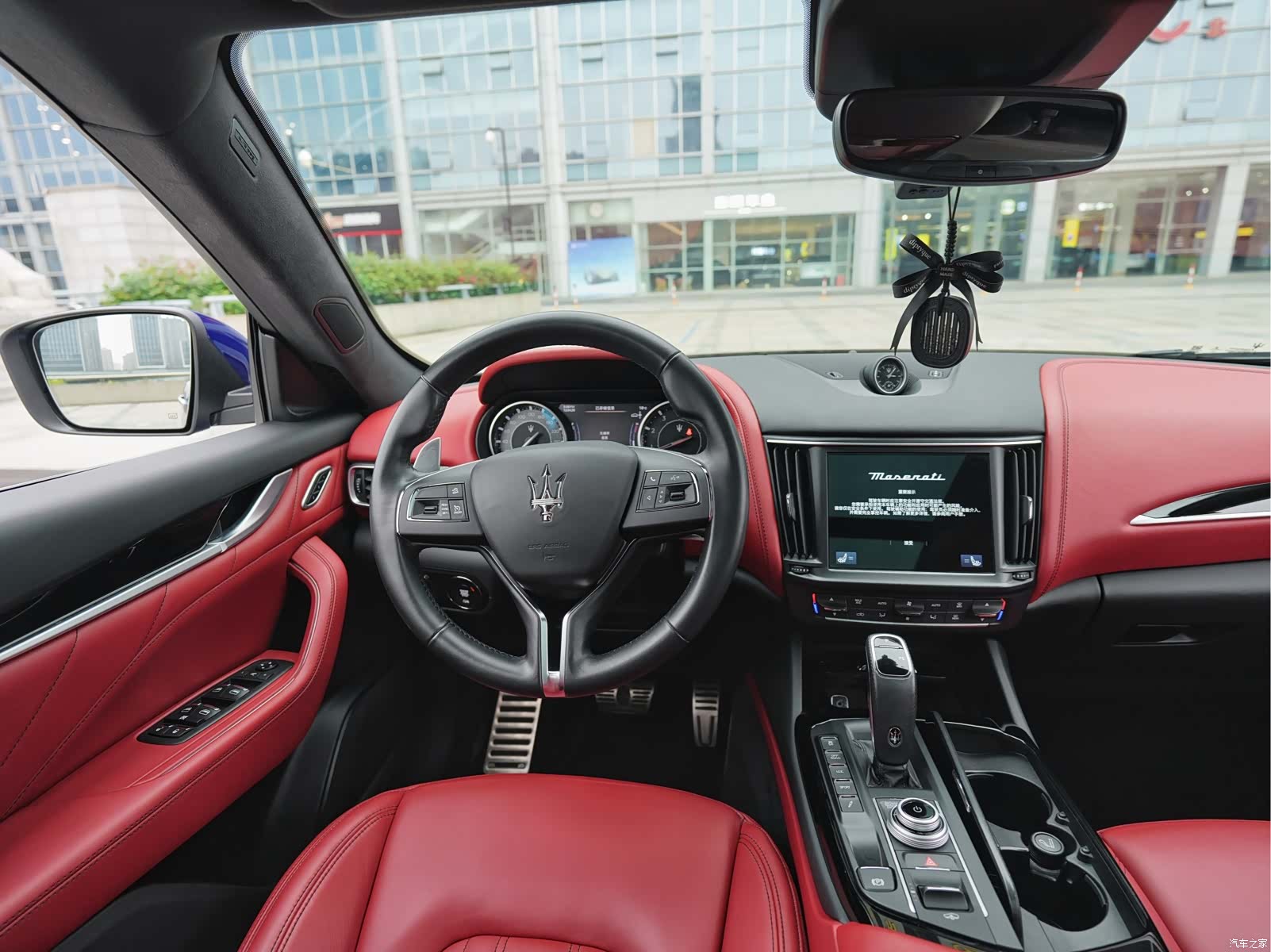 Maserati Levante, 2021 11