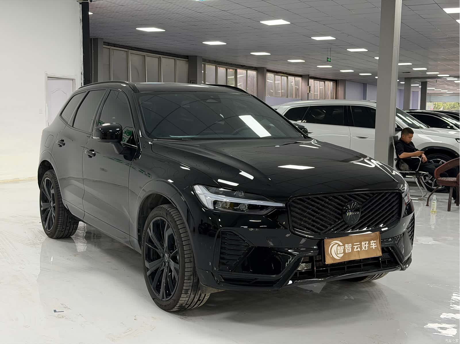 Volvo XC60, 2025 3