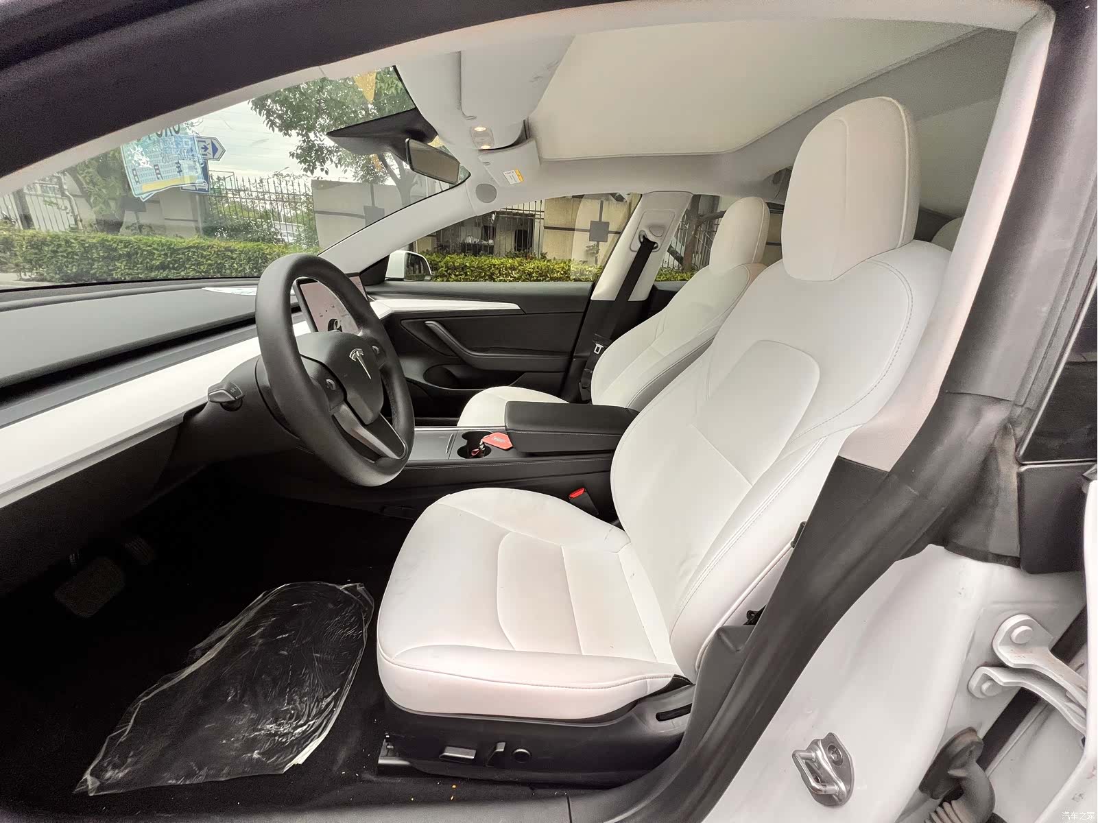 Tesla Model 3, 2021 4