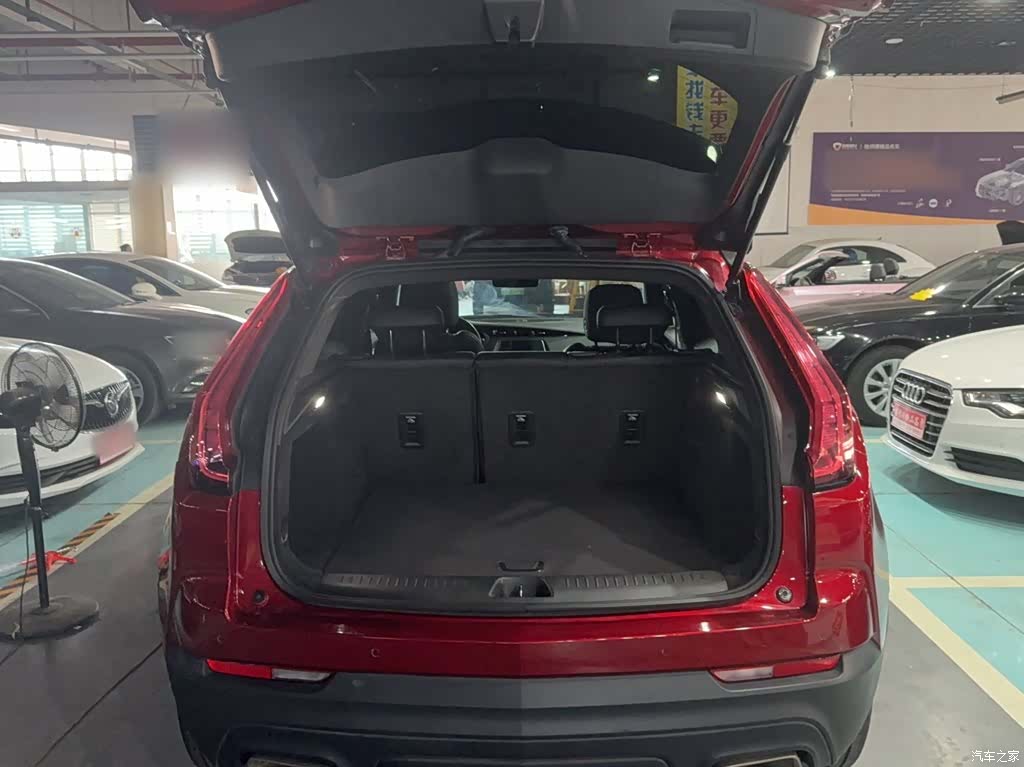 Cadillac XT4, 2022 11