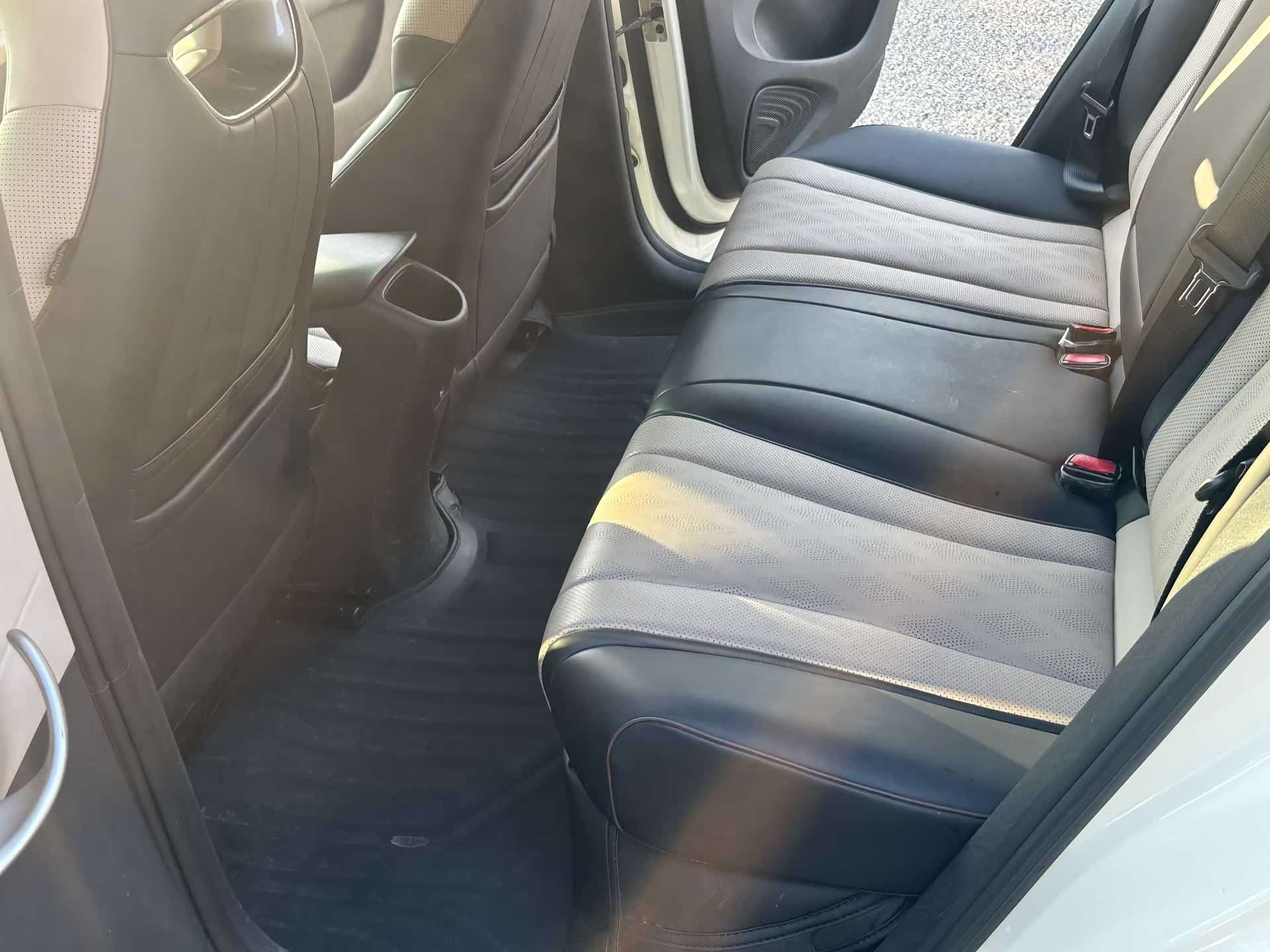 BYD Dolphin, 2023 9