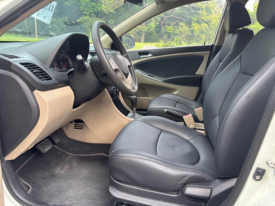 Hyundai Rena