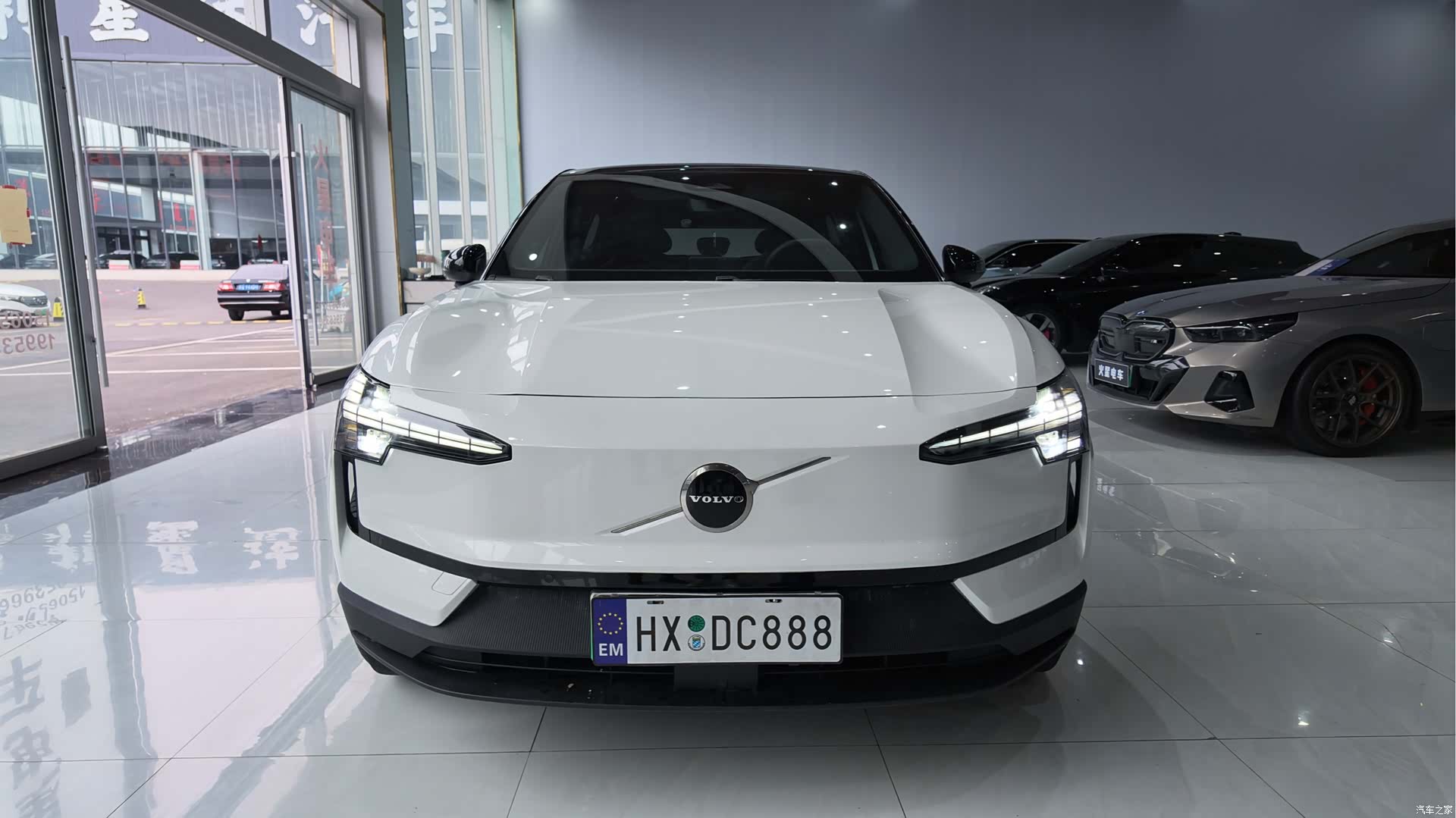 Volvo EX30, 2025 2