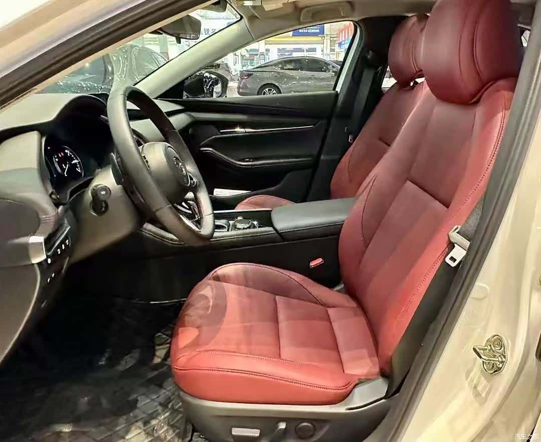 Mazda Mazda3, 2024 7