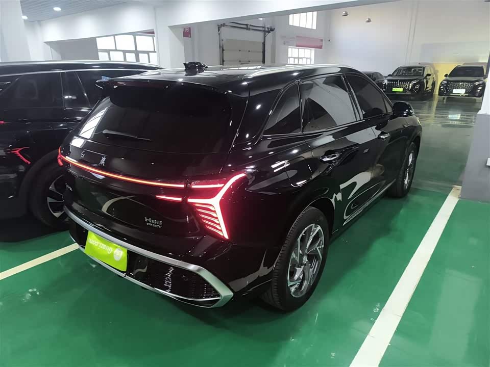 Hongqi HS3 PHEV