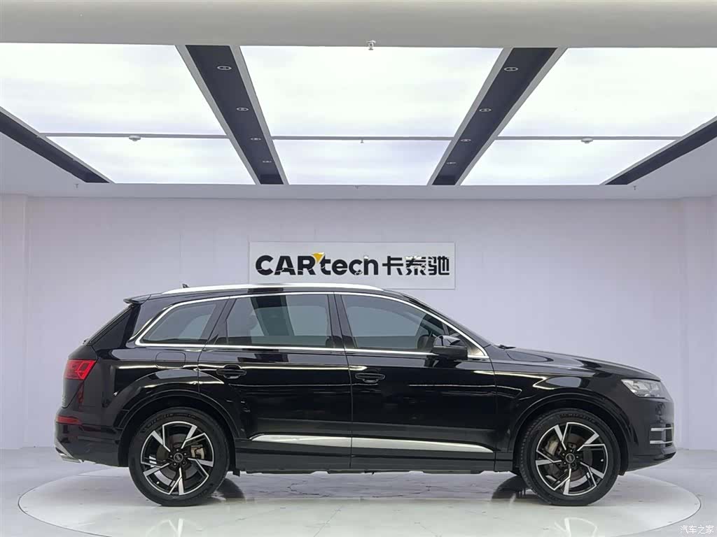 Audi Q7, 2019 6