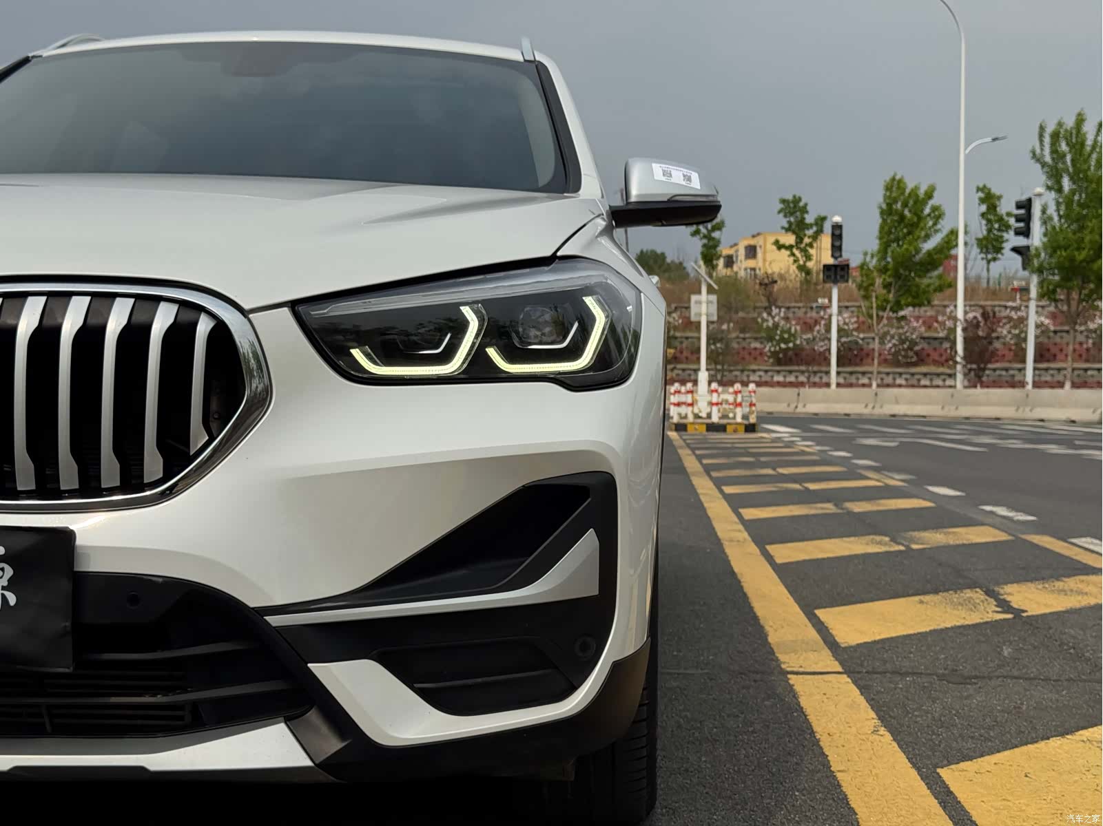 BMW X1, 2022 все фото