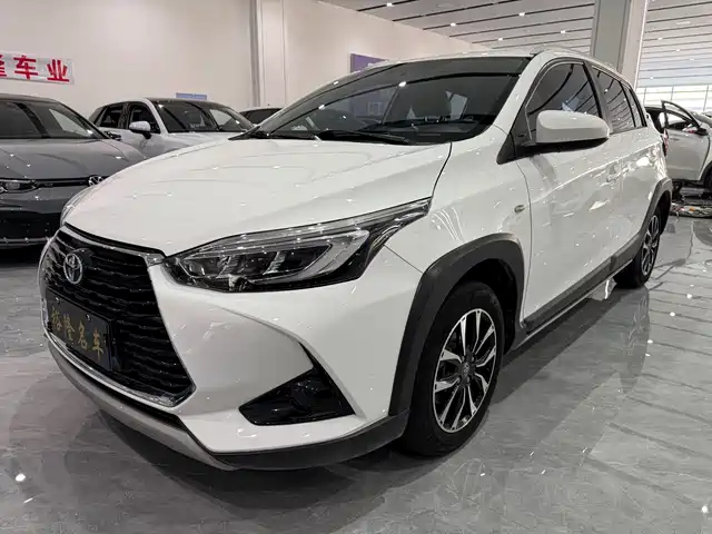 Toyota YARiS L 2022 — купить из Китая под заказ
