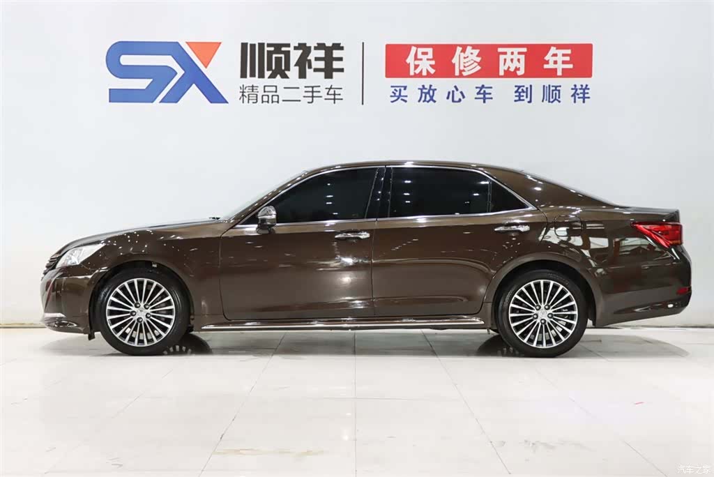 Toyota Crown, 2018 6