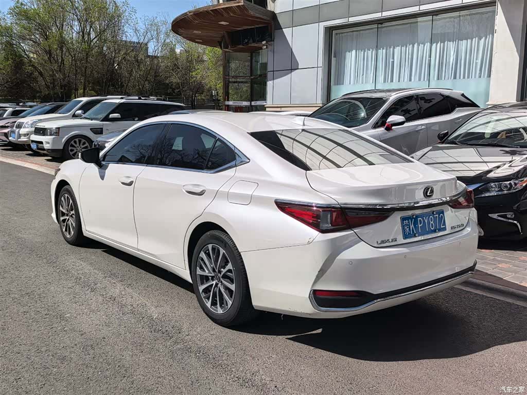 Lexus ES, 2020 2