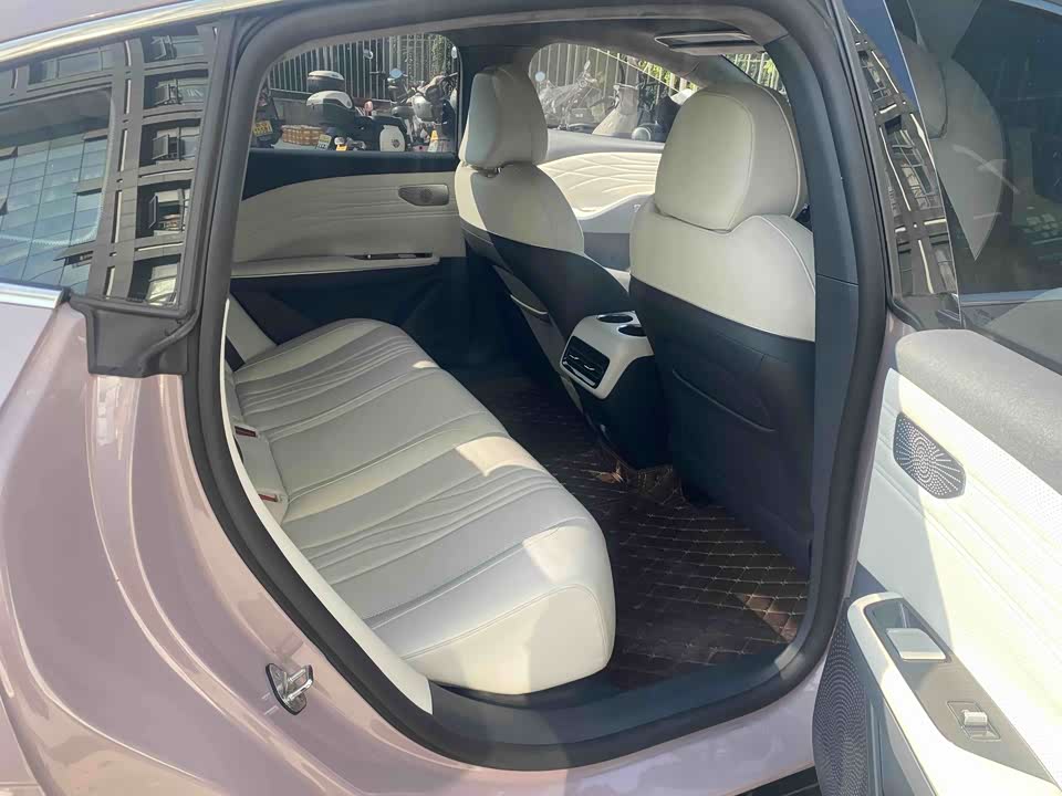 Geely Galaxy Galaxy E8