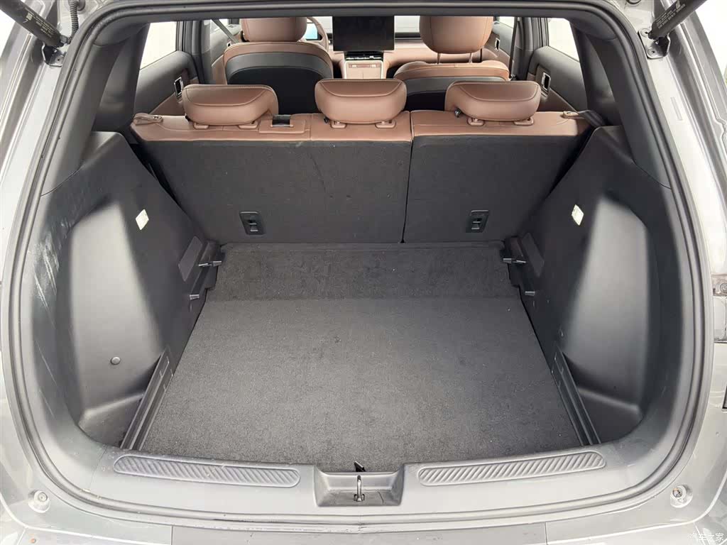 Wuling Starlight, 2024 6