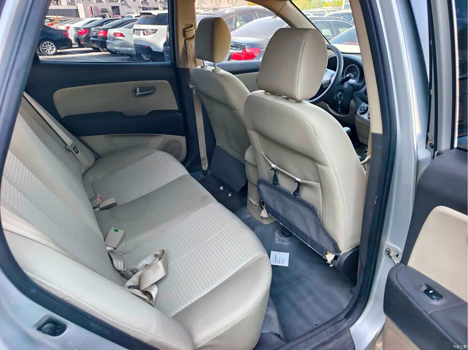 Hyundai GL, 2010 15