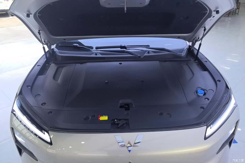 Wuling Starlight, 2024 10
