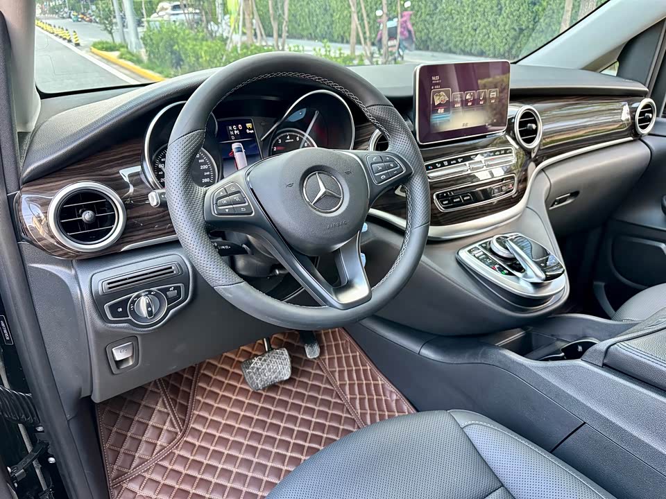 Mercedes-Benz V-class Mercedes-Benz V-class