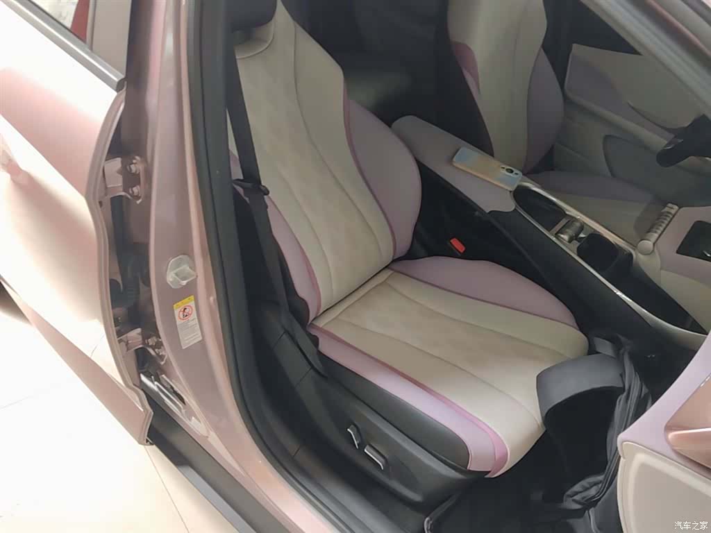 BYD Dolphin, 2025 20