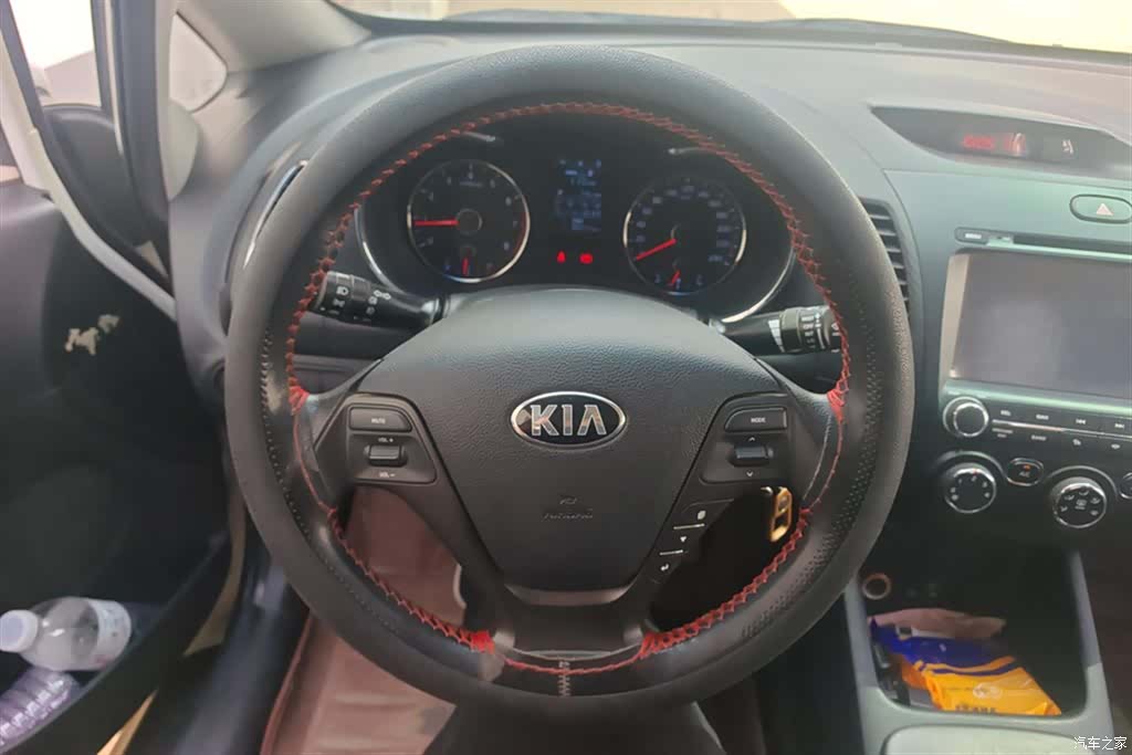 Kia K3, 2015 15