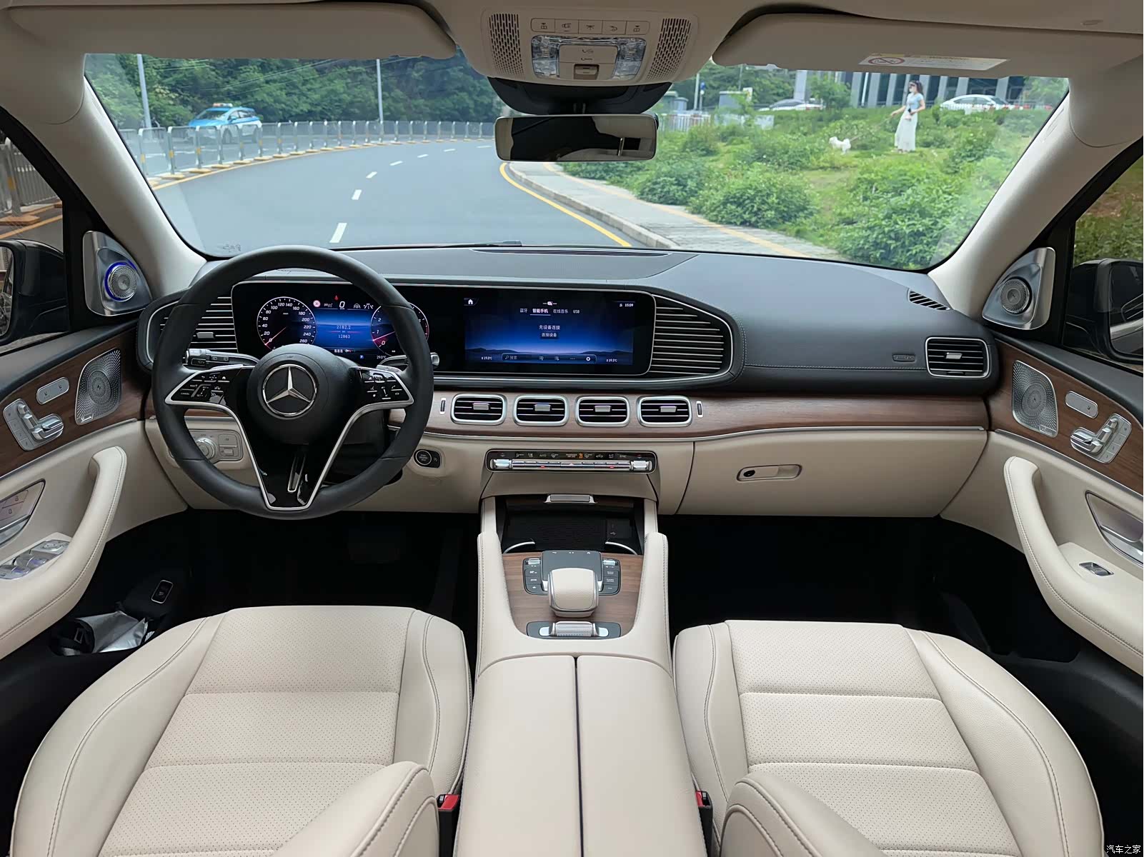 Mercedes-Benz GLE, 2024 6