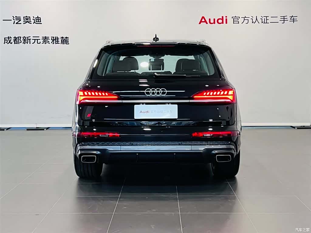 Audi Q7, 2024 все фото