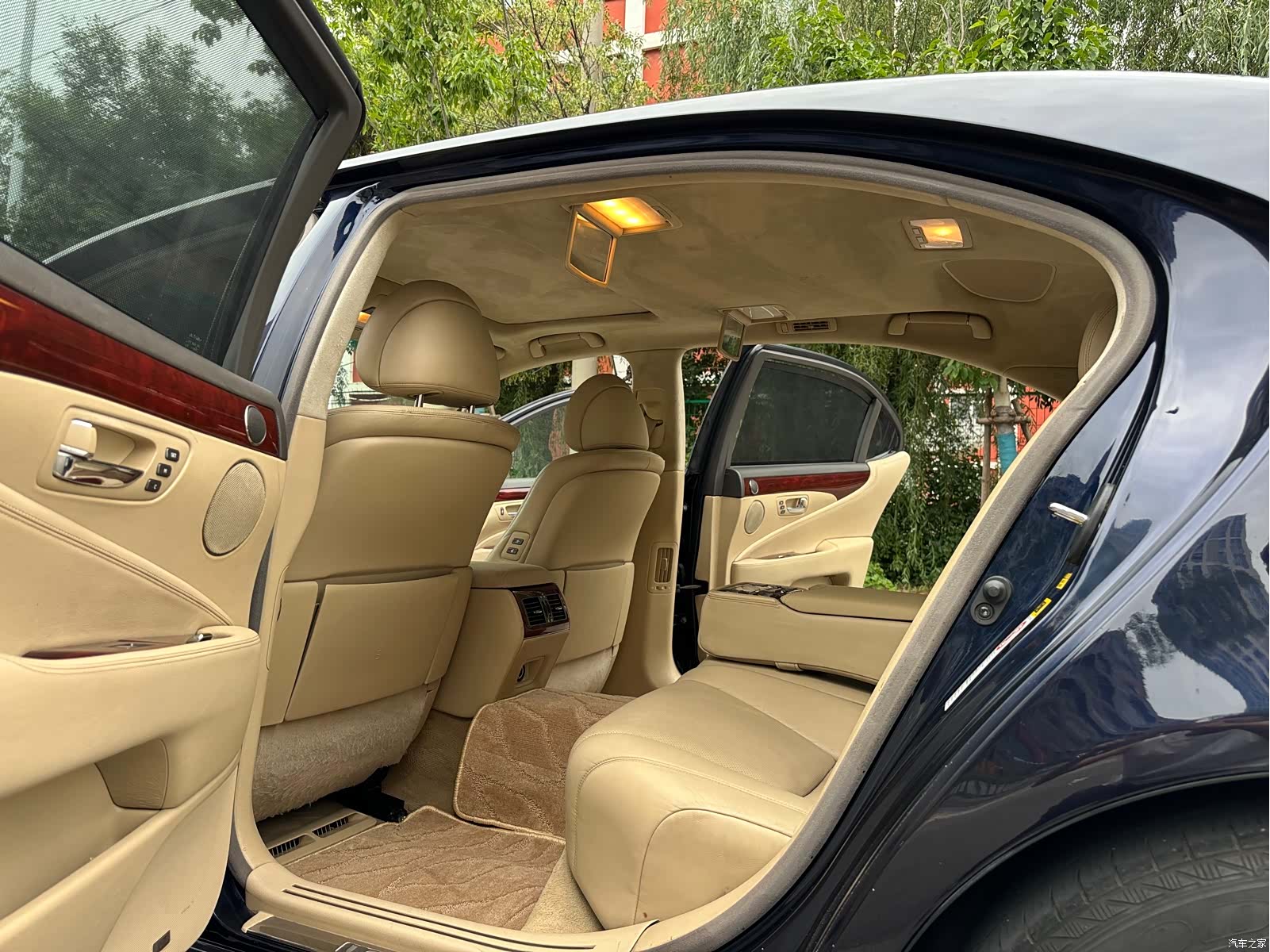 Lexus LS, 2008 14