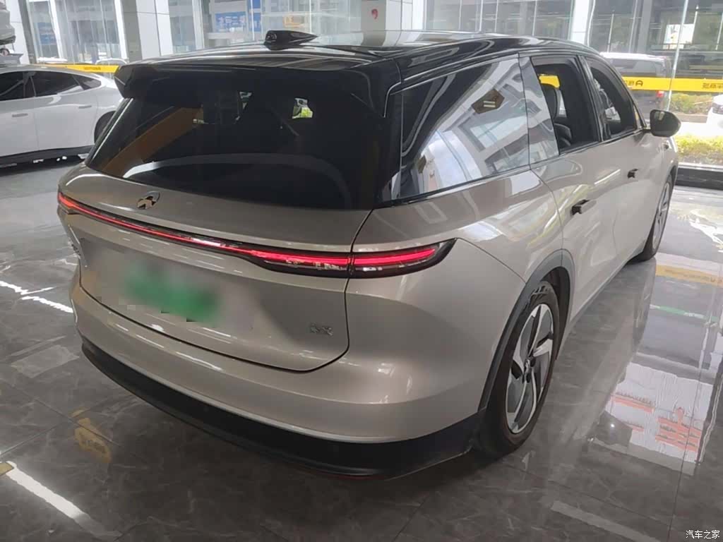 NIO ES8, 2025 7