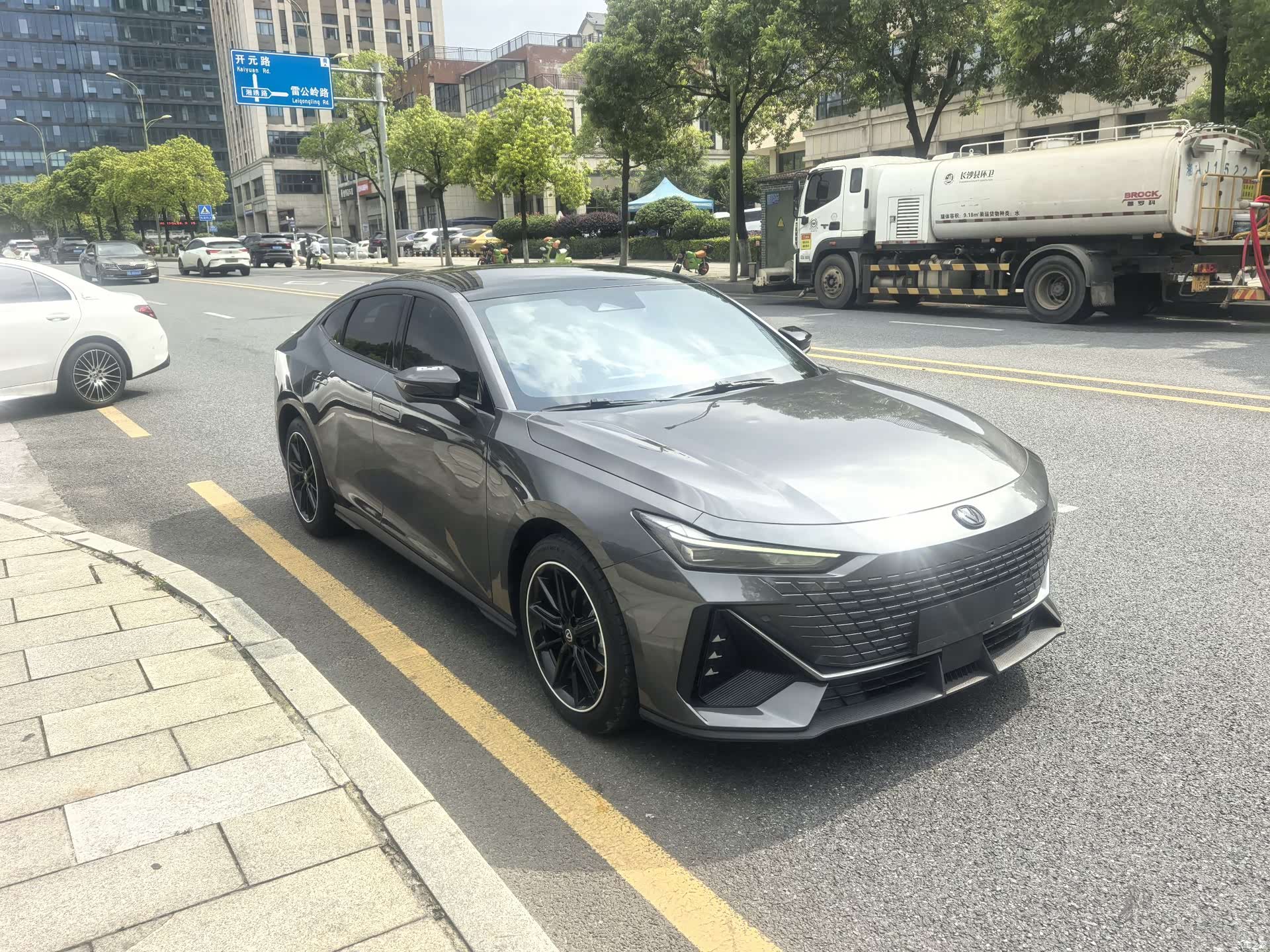 Changan UNI-V, 2023 3