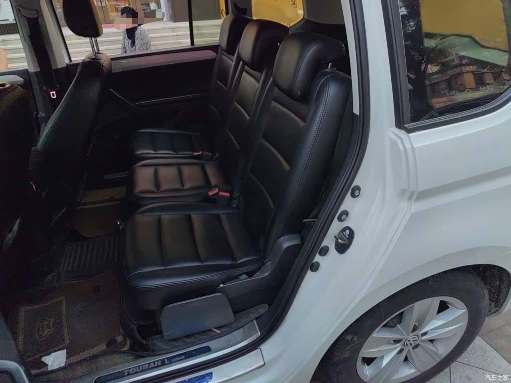 Volkswagen L, 2016 15