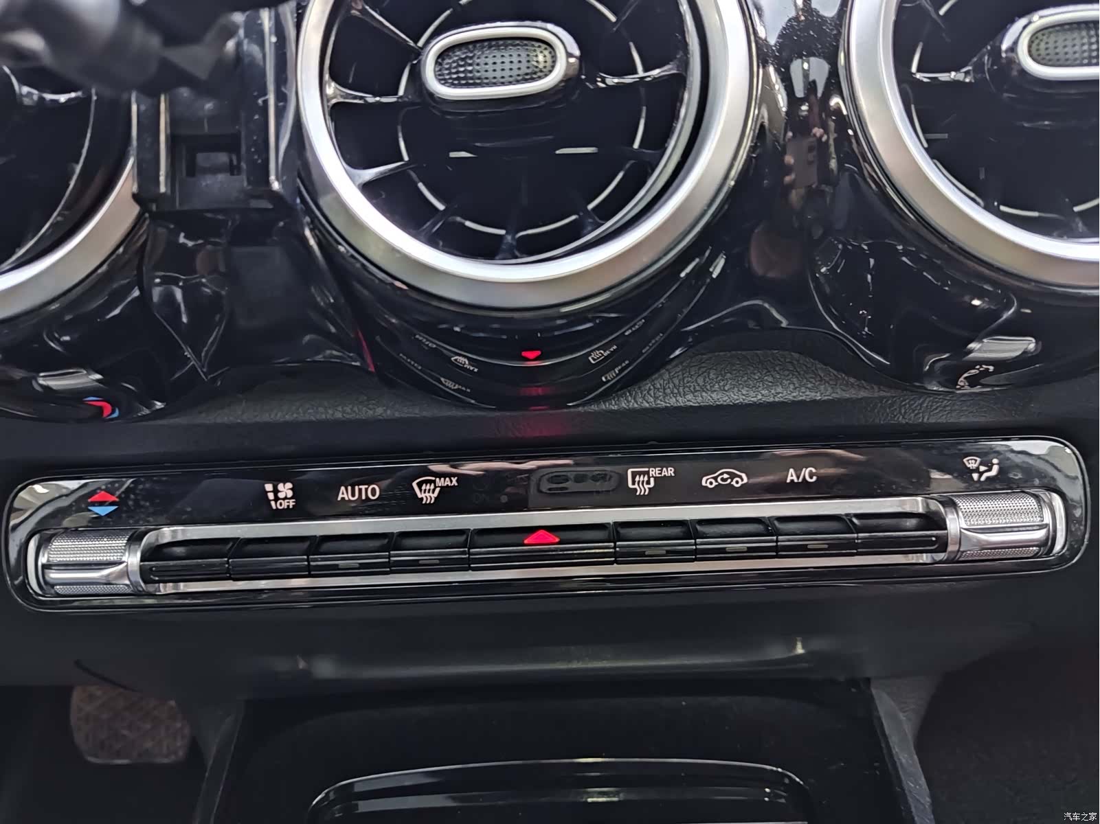 Mercedes-Benz GLB, 2020 15